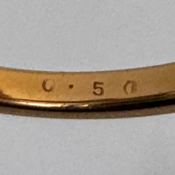 18k Tiara Ring in .500ct Natural Diamonds - Picture 6 of 9